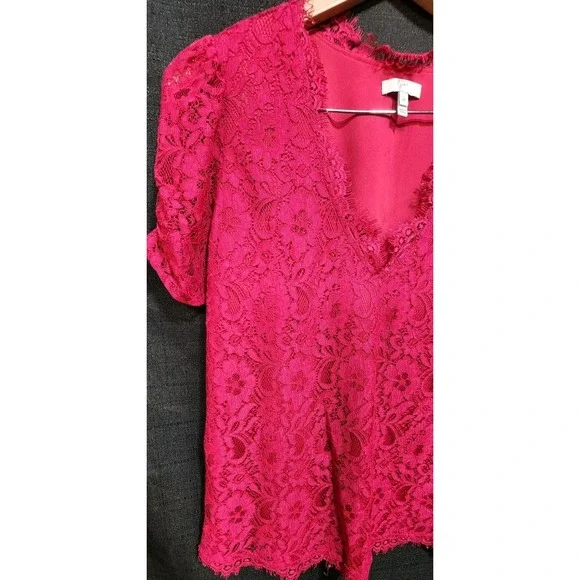 Joie Red Pink Lace Short Sleeve Blouse V-Neck Elegant‎ Flowy Date Occasion EUC - Picture 2 of 8